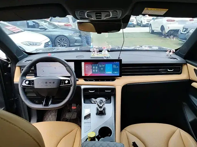 Roewe RX5 — Фото автомобиля 9
