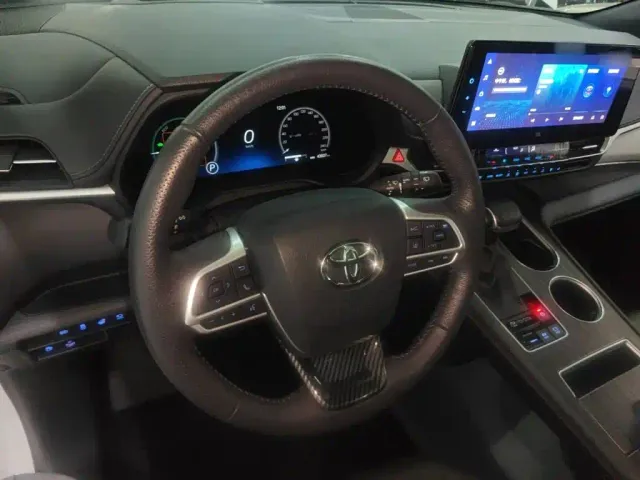 Toyota Granvia — Фото автомобиля 9