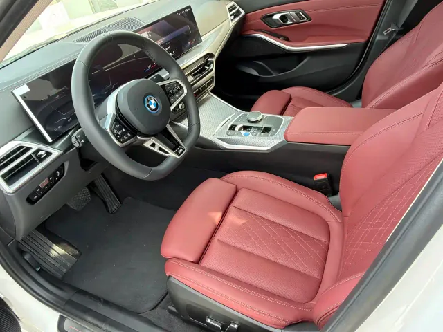 BMW i3 — Фото автомобиля 4