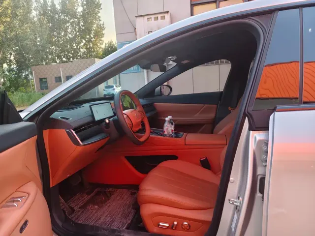 Dongfeng eπ 007 — Фото автомобиля 3