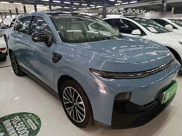 Leapmotor B10 — Фото автомобиля 3