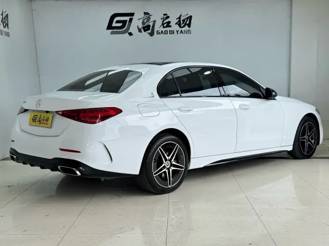 Mercedes-Benz C-Class — Фото автомобиля 24