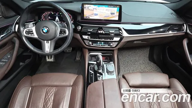 BMW 5-Series 5 серия (G30) 530i xDrive M Sport — Фото автомобиля 7