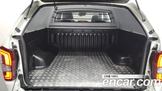 KG_Mobility_Ssangyong Rexton Новый Rexton Sport Дизель 2.2 2WD — Фото автомобиля 17