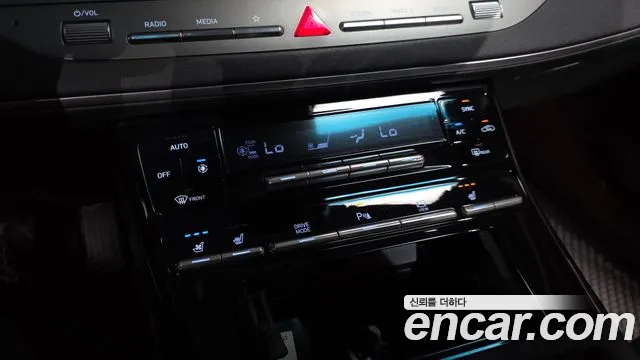 Hyundai Grandeur Grandeur (New) — Фото автомобиля 16
