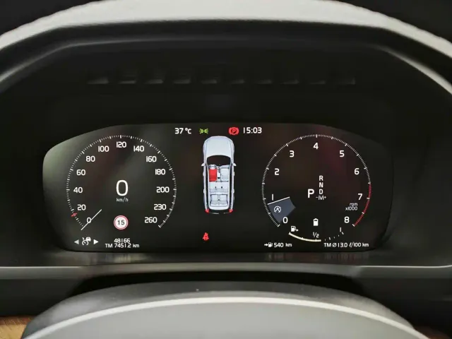 Volvo XC90 — Фото автомобиля 11