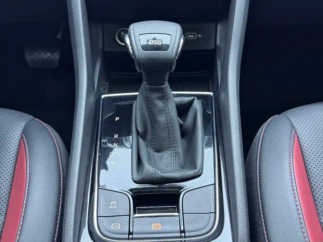 Skoda Karoq — Фото автомобиля 11
