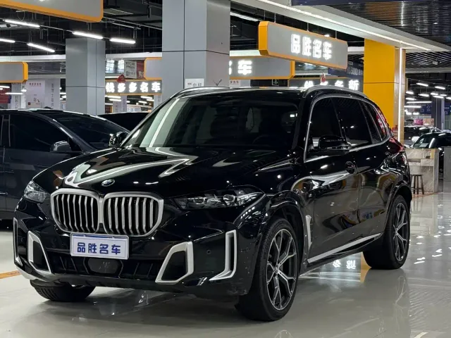 Фотография автомобиля — BMW X5