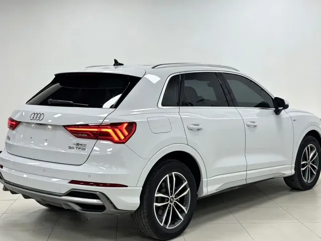 Audi Q3 — Фото автомобиля 6
