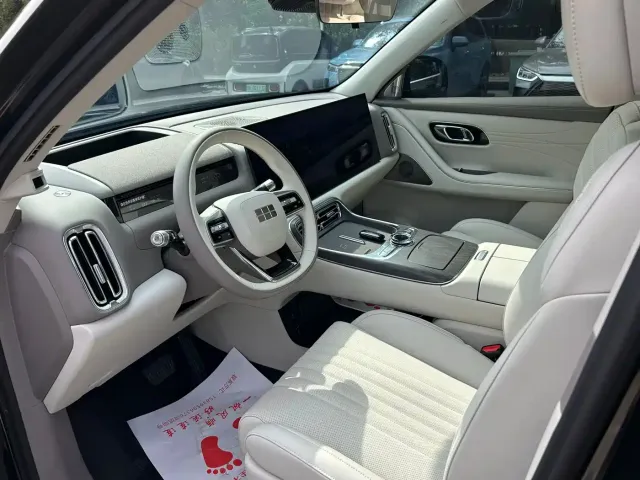 Geely Galaxy Galaxy M9 2025 Model 230km 2WD Explorer+ Edition — Фото автомобиля 15