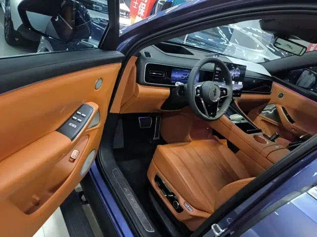 Aito M7 — Фото автомобиля 15