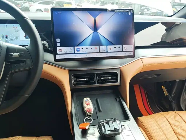 BYD Song L DM-i — Фото автомобиля 12