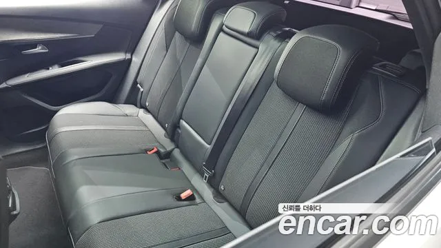 Peugeot 3008 — Фото автомобиля 27
