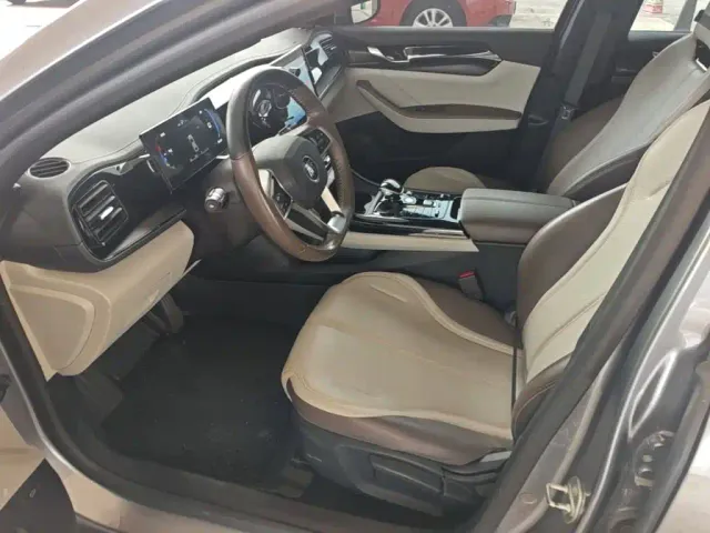 BYD Qin PLUS — Фото автомобиля 14