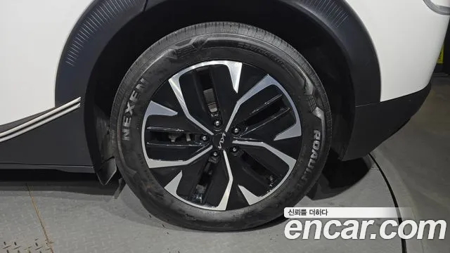 Kia EV6 — Фото автомобиля 21