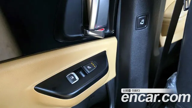 Kia Canival Carnival 4 поколение Бензин 9 мест Prestige — Фото автомобиля 17