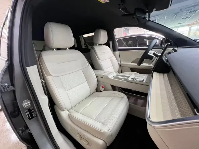 Toyota BoZhi 3X — Фото автомобиля 20
