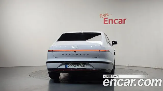 Hyundai Grandeur GN7 — Фото автомобиля 4