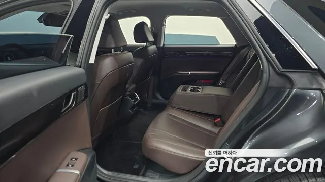Hyundai Grandeur GN7 — Фото автомобиля 25