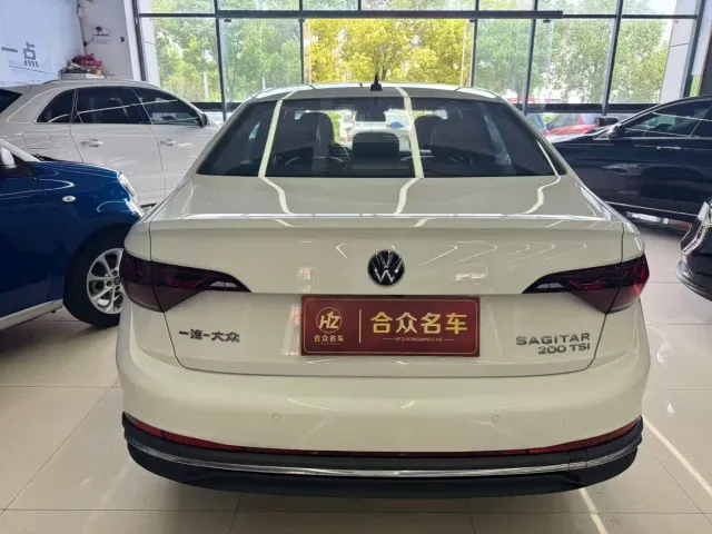 Volkswagen Sagitar — Фото автомобиля 8