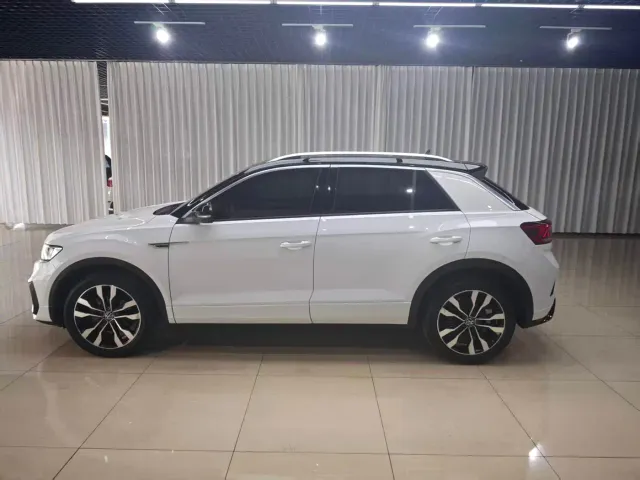 Volkswagen T-Roc — Фото автомобиля 6