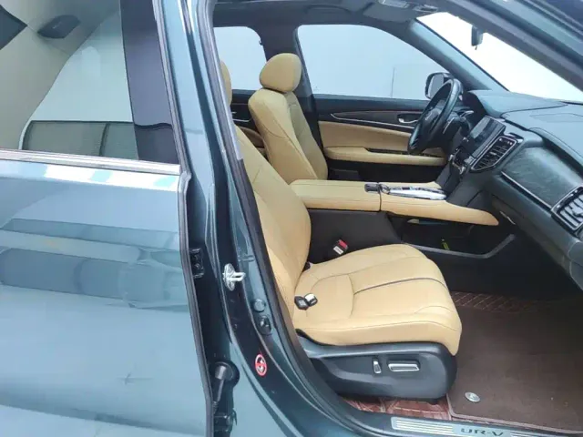 Honda Honda UR-V 2020 370TURBO 2WD Premium Elegance Edition — Фото автомобиля 24