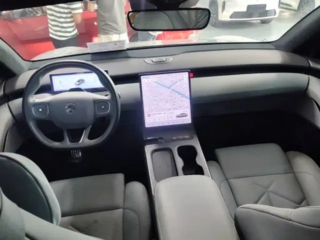 Nio ET5 Touring — Фото автомобиля 9