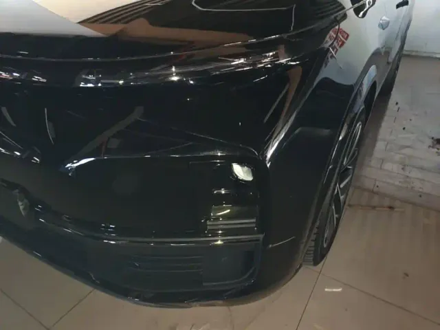 Li Auto L8 — Фото автомобиля 23