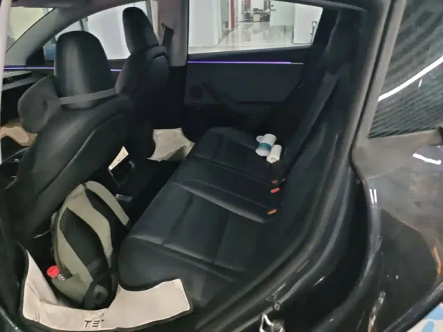 Tesla Model 3 2023 Rear-Wheel Drive — Фото автомобиля 16