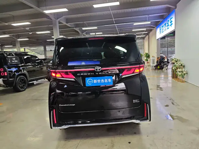 Toyota Vellfire — Фото автомобиля 9