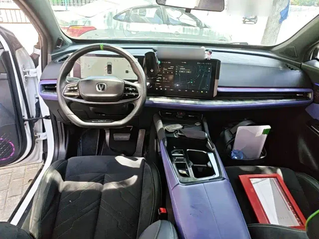 Changan UNI-T — Фото автомобиля 9