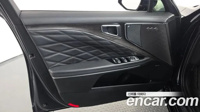 Kia K8 Hybrid — Фото автомобиля 13