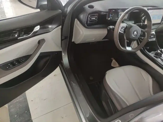 BYD Qin PLUS — Фото автомобиля 15