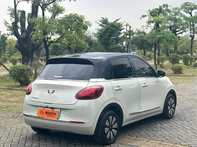 Wuling Bingo — Фото автомобиля 18