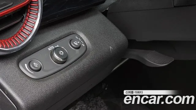 ChevroletGMDaewoo Trax Trax Кроссовер — Фото автомобиля 14