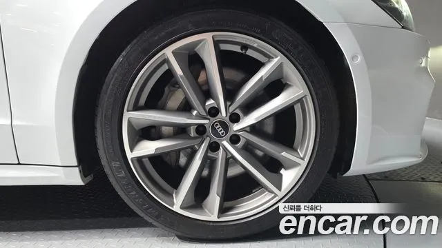 Audi A7 55 TFSI quattro Premium — Фото автомобиля 5