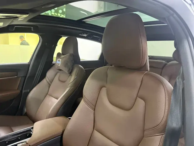 Volvo S90 — Фото автомобиля 13