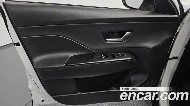 Hyundai Kona — Фото автомобиля 13