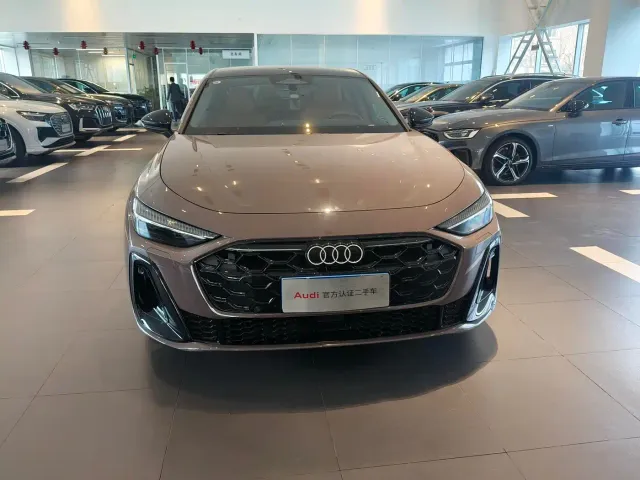 Audi A5L — Фото автомобиля 2
