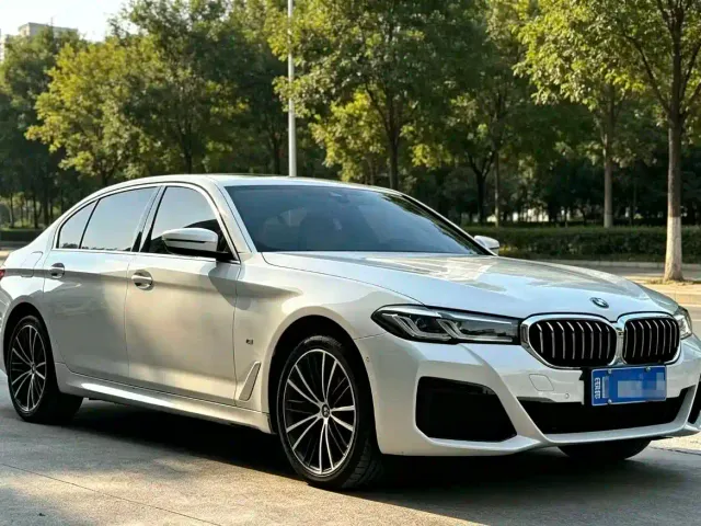 BMW 5 Series — Фото автомобиля 2
