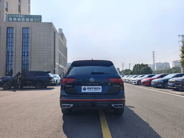 Volkswagen Tiguan L — Фото автомобиля 13