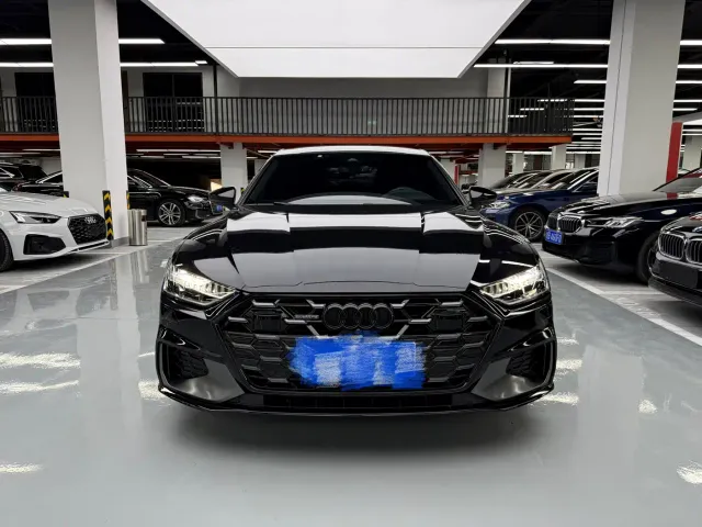 Audi A7L — Фото автомобиля 2