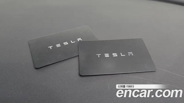 Tesla Model Y — Фото автомобиля 28