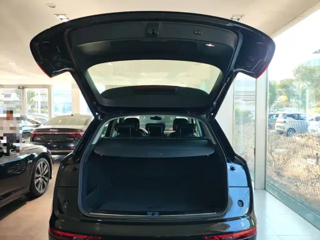 Audi Q5L — Фото автомобиля 18