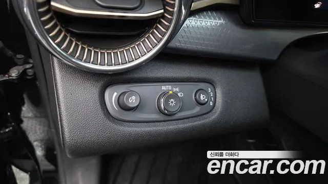 ChevroletGMDaewoo Trax Trax Кроссовер — Фото автомобиля 18