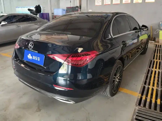 Mercedes-Benz C-Class — Фото автомобиля 3