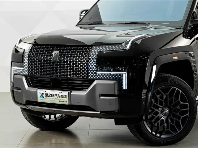 BYD U8 — Фото автомобиля 3