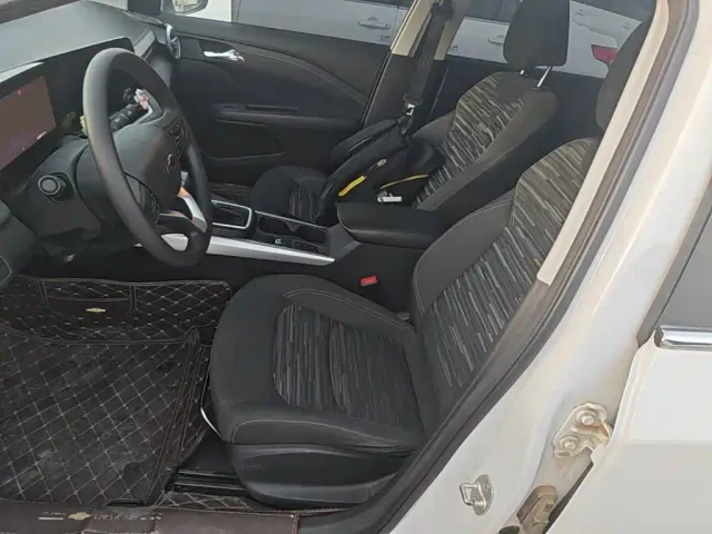 Chevrolet Monza — Фото автомобиля 14