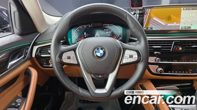 BMW 5-Series — Фото автомобиля 14