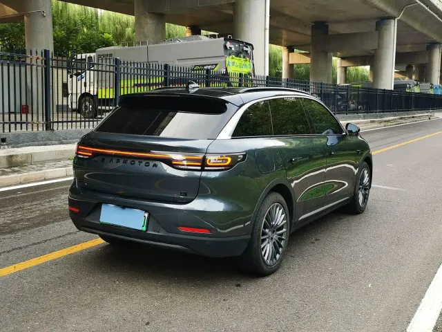 Leapmotor C11 — Фото автомобиля 6